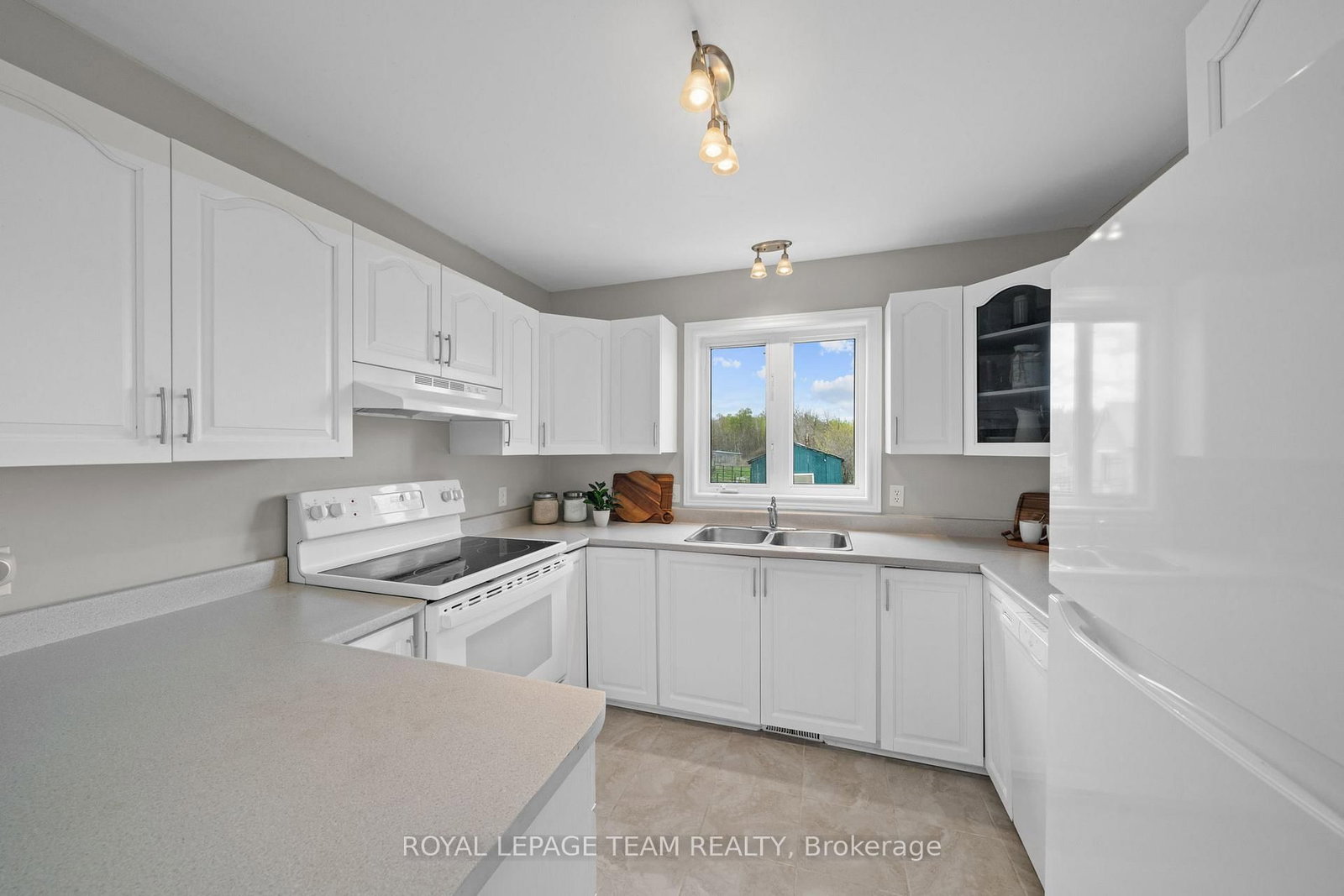 7232 Malakoff Road • North Gower, ON photo 11