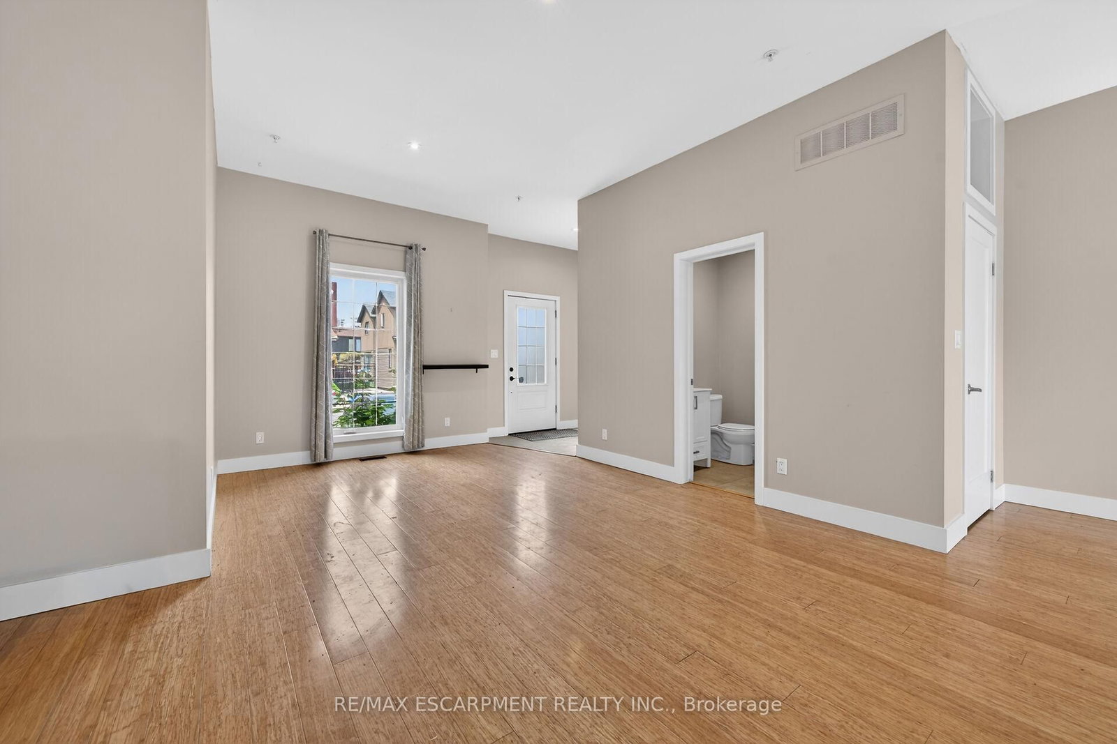 167 S Walnut Street • Hamilton, ON photo 6