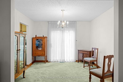 7 Centrepark Drive • Ottawa, ON photo 9