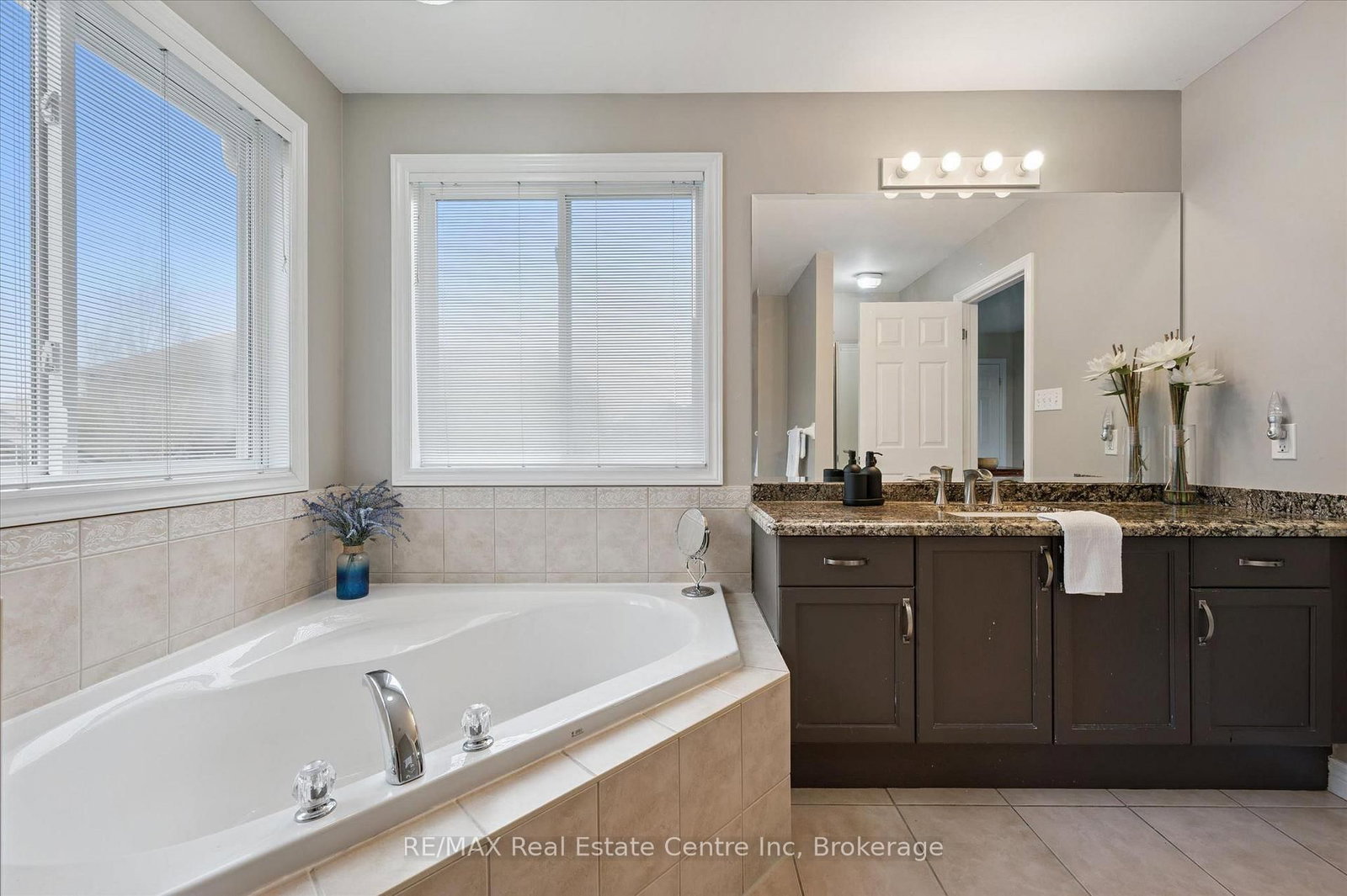 7 HARDY Street • Guelph, ON photo 20
