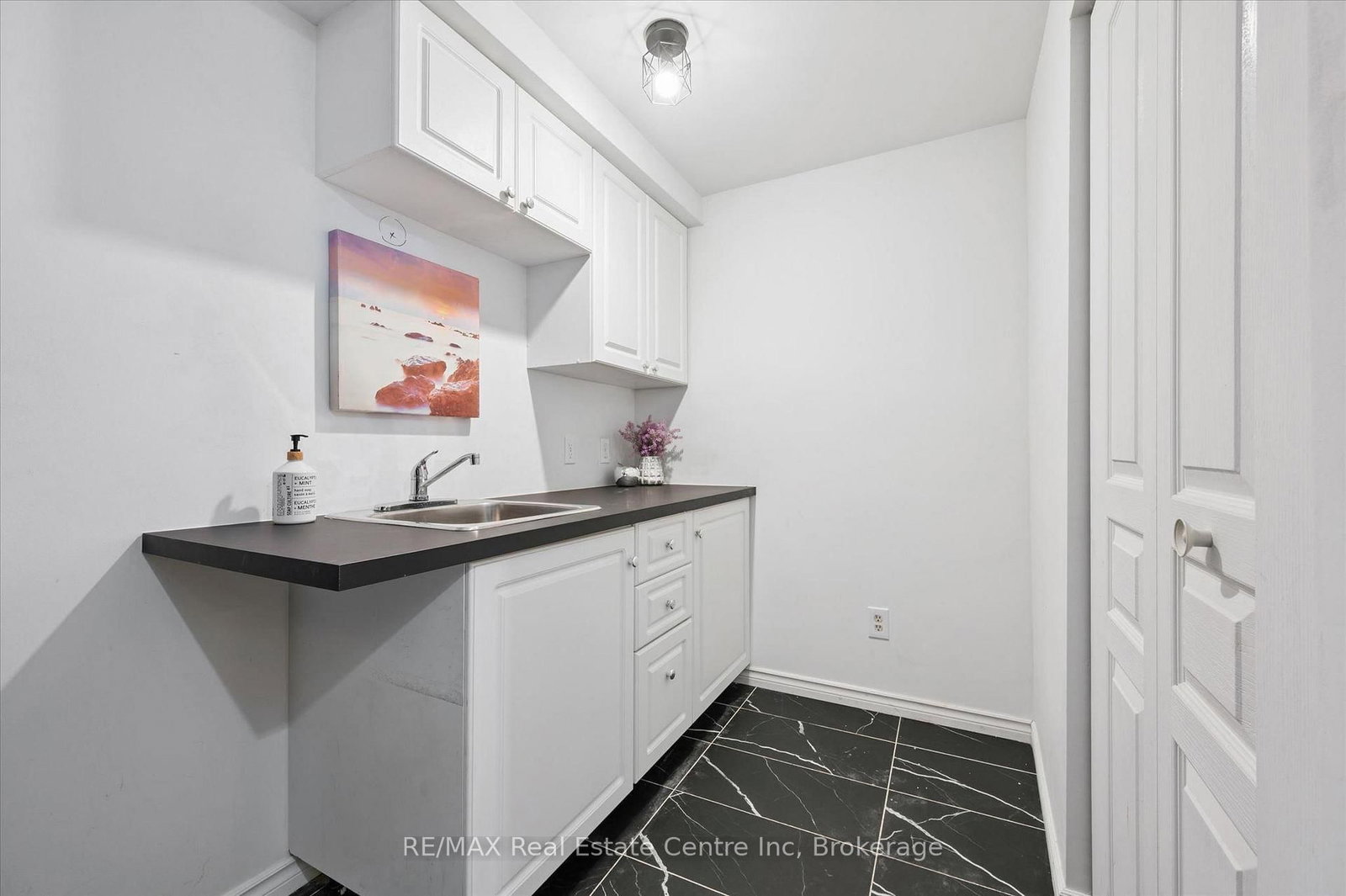 7 HARDY Street • Guelph, ON photo 32