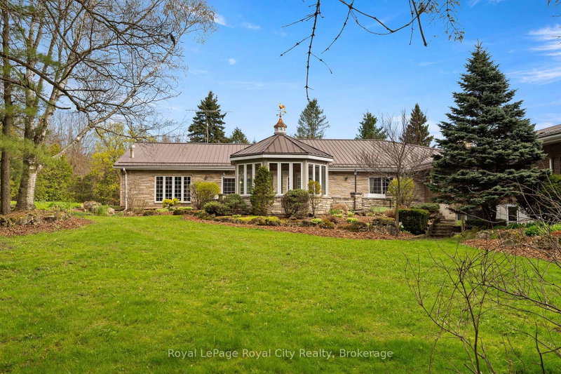 4646 Sideroad 20 N