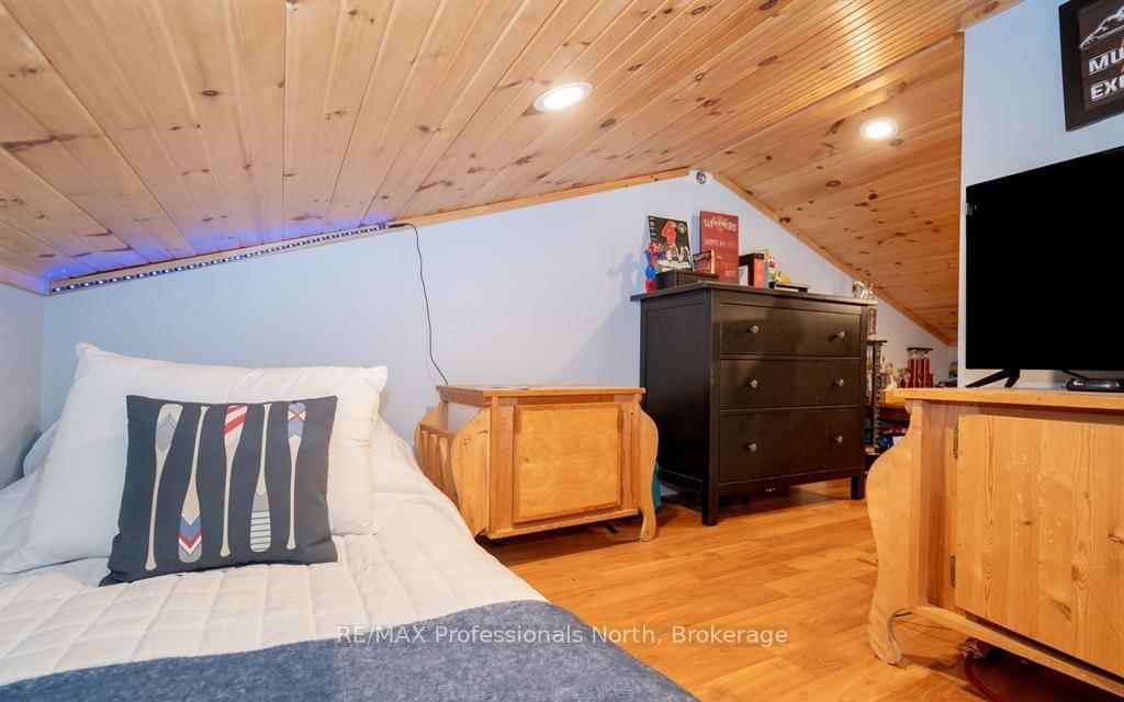 899 KATRINE Road • Burk's Falls, ON photo 28