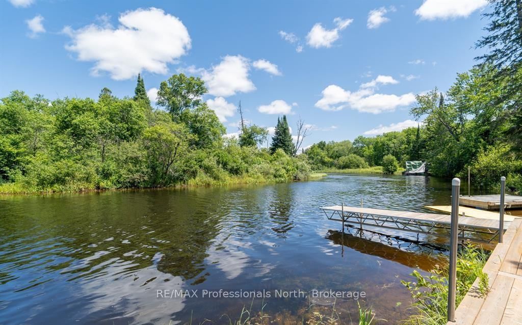 899 KATRINE Road • Burk's Falls, ON photo 5