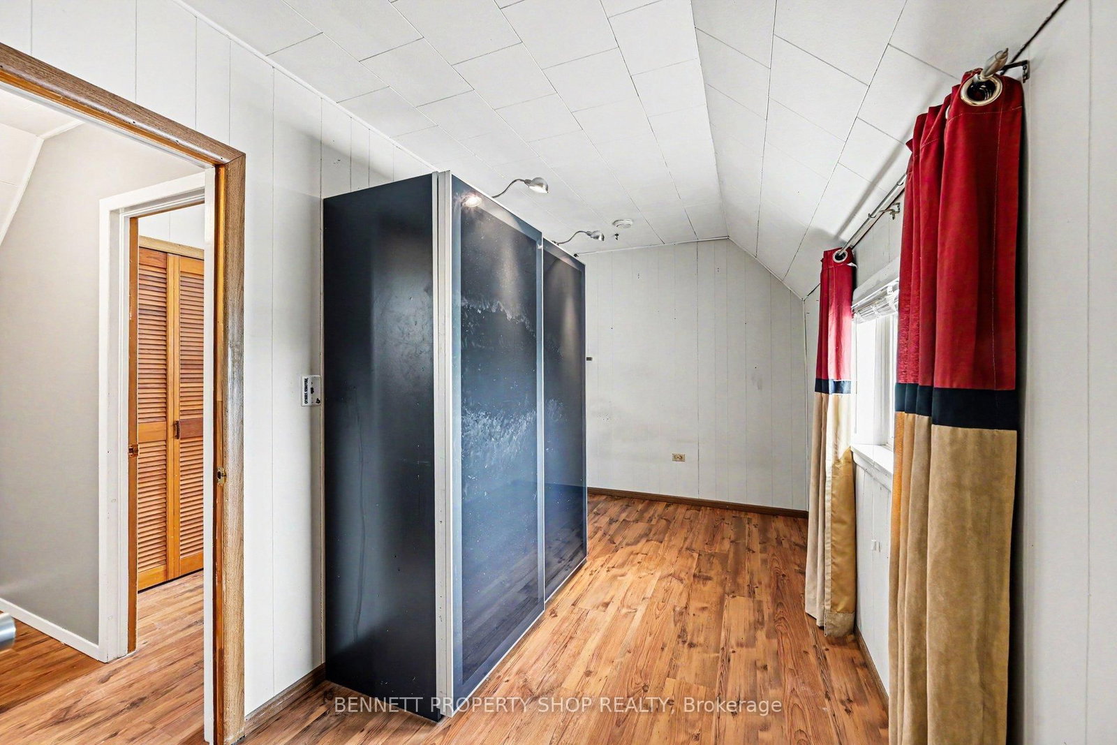 Listing Image 22