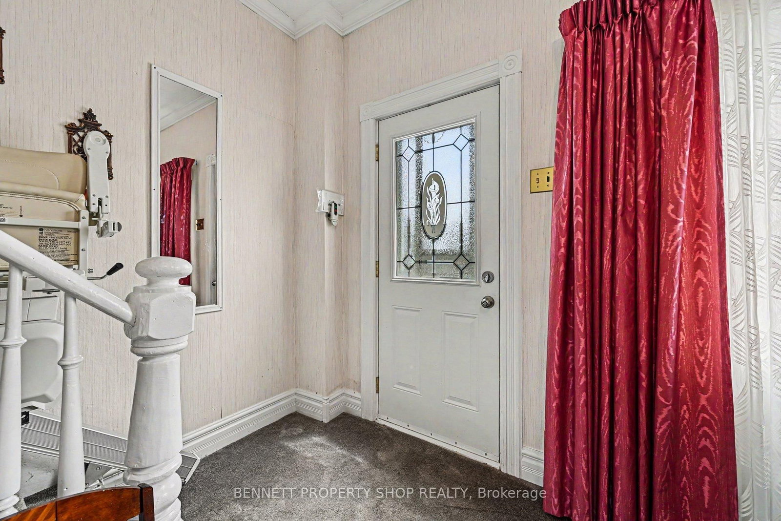 Listing Image 3