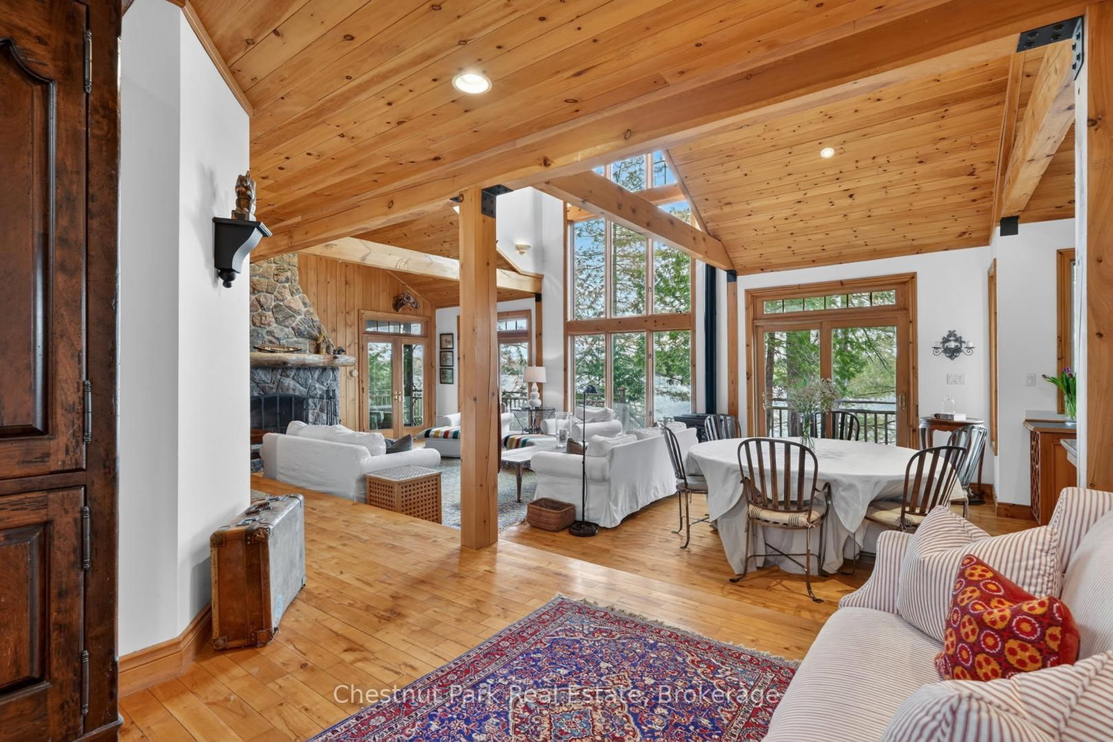 1069 Ridge Road • Muskoka Lakes, ON photo 8