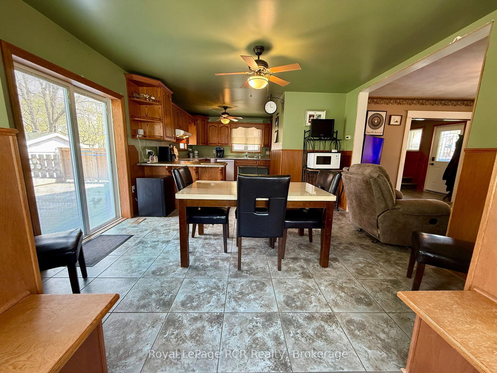 605 7th Avenue • Hanover, ON photo 19