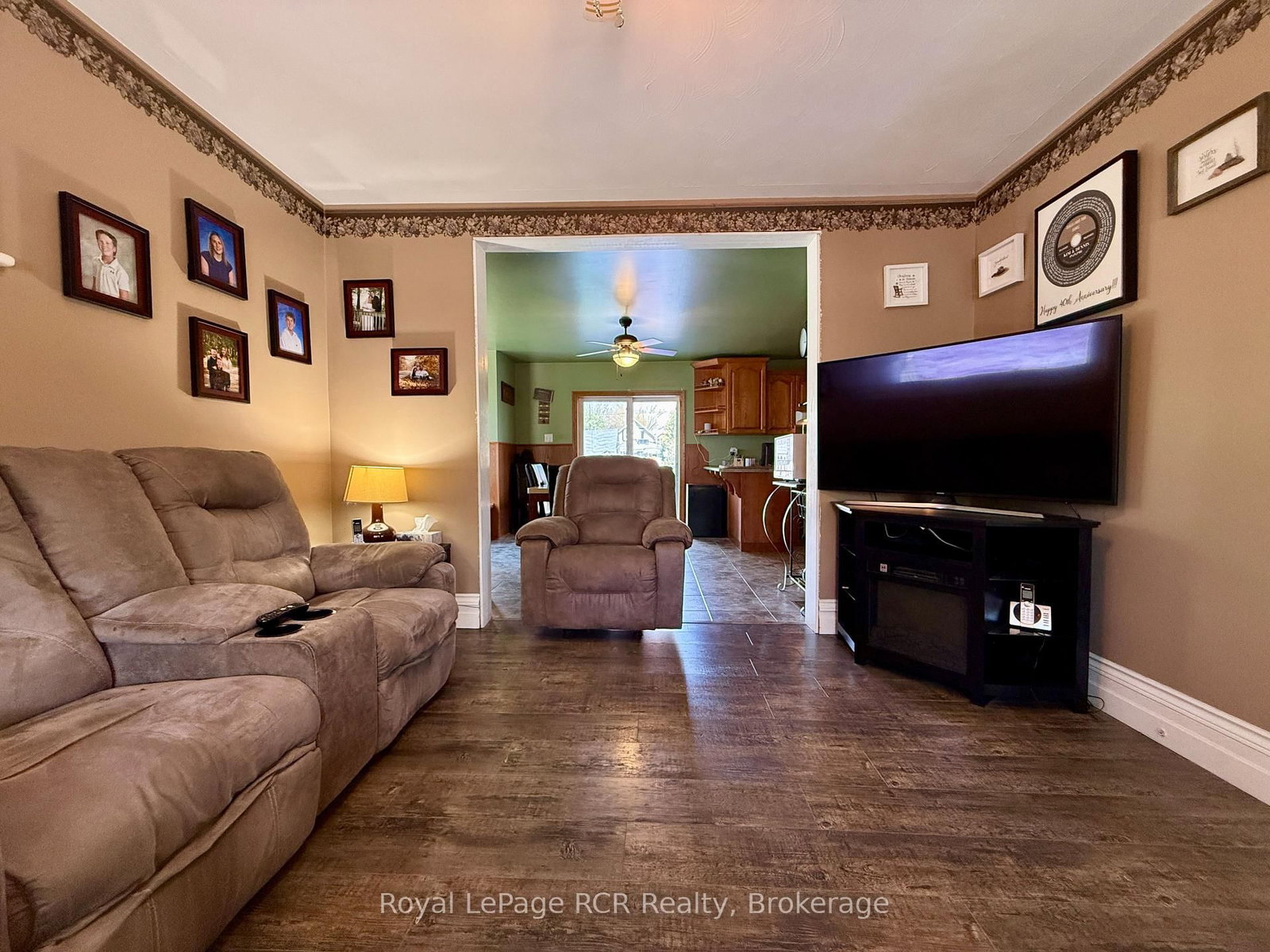 605 7th Avenue • Hanover, ON photo 22