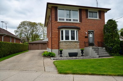 6 Kingsway Crescent