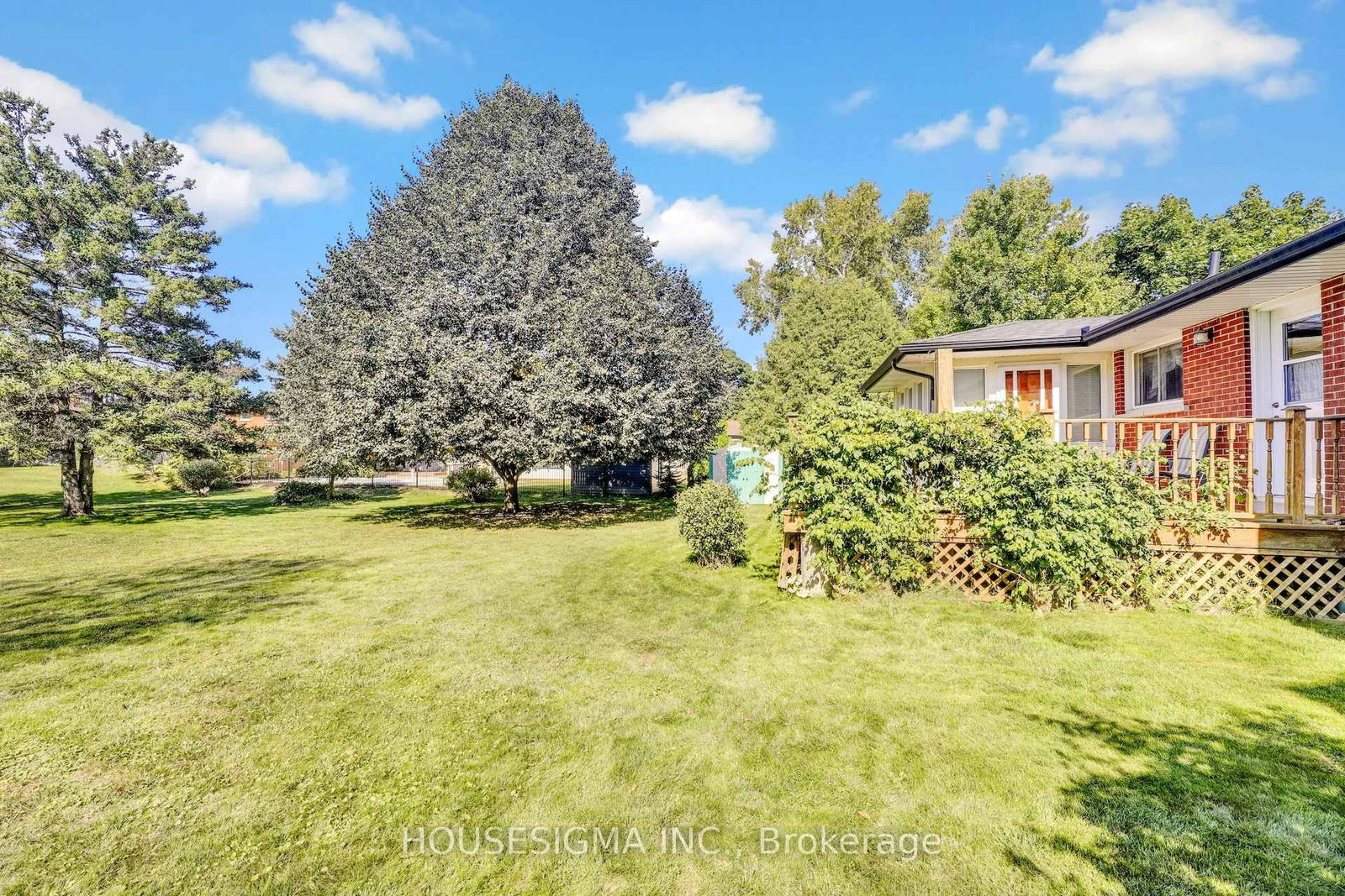 33 Ridgeway Avenue • Guelph, ON photo 13