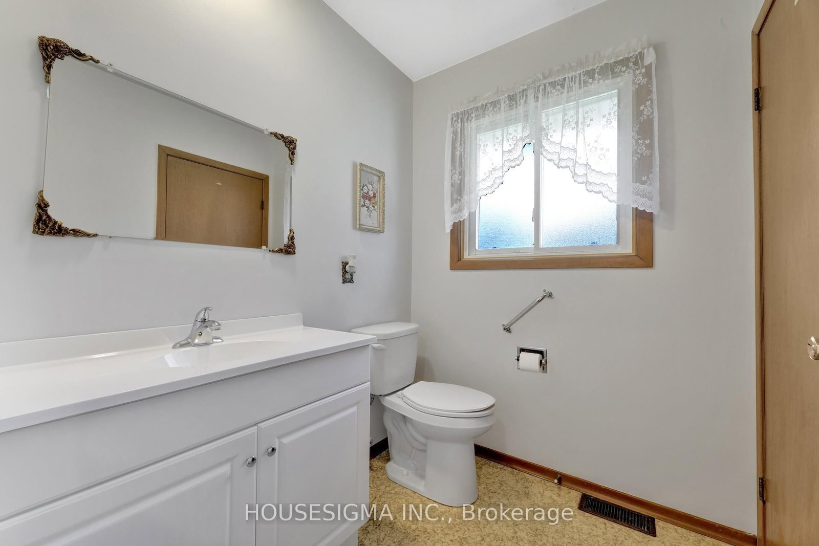 33 Ridgeway Avenue • Guelph, ON photo 31