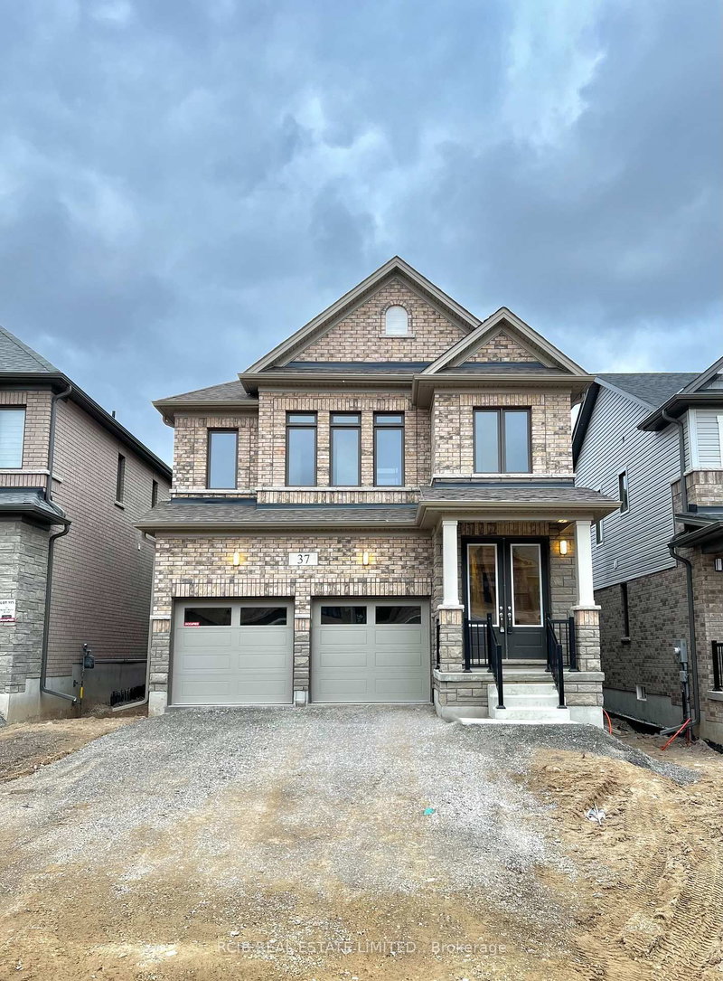 home for lease on 37 Robert Wyllie Street