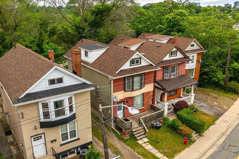 home for sale on 738 KING Street W