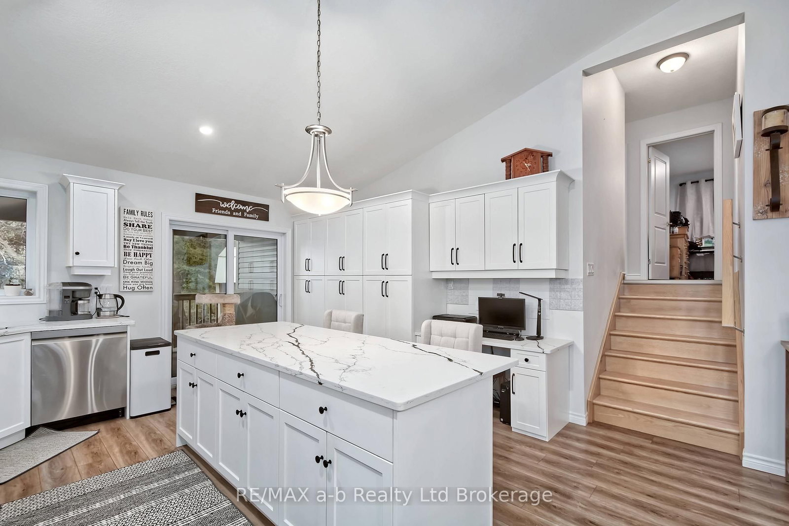 305 Robinson Street • Woodstock, ON photo 10