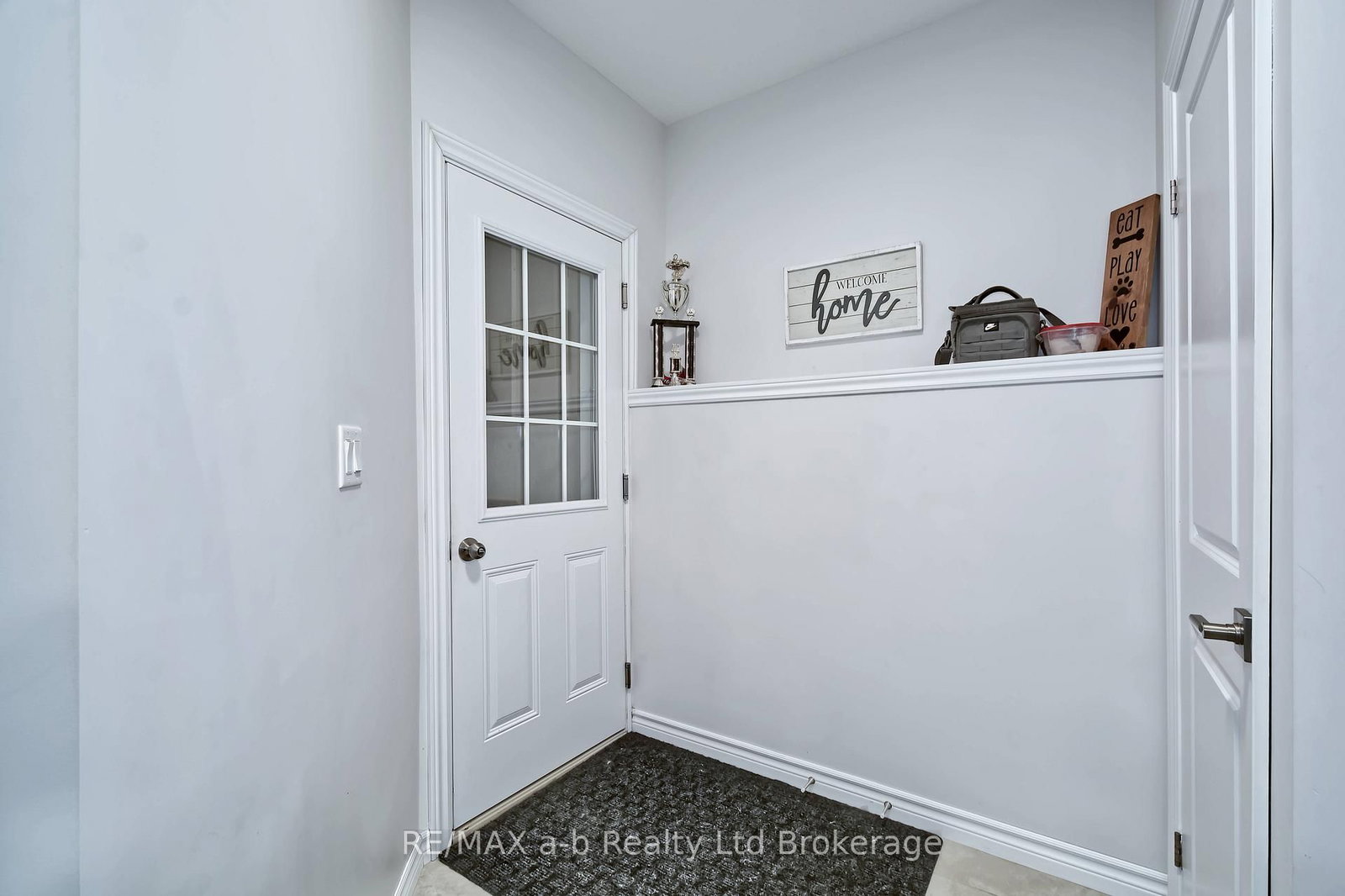 305 Robinson Street • Woodstock, ON photo 24