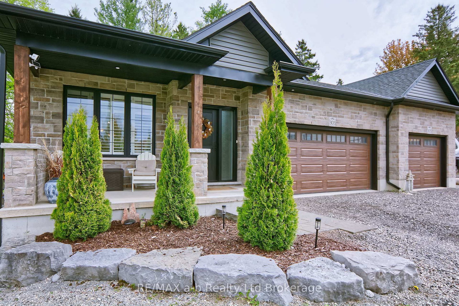 305 Robinson Street • Woodstock, ON photo 5