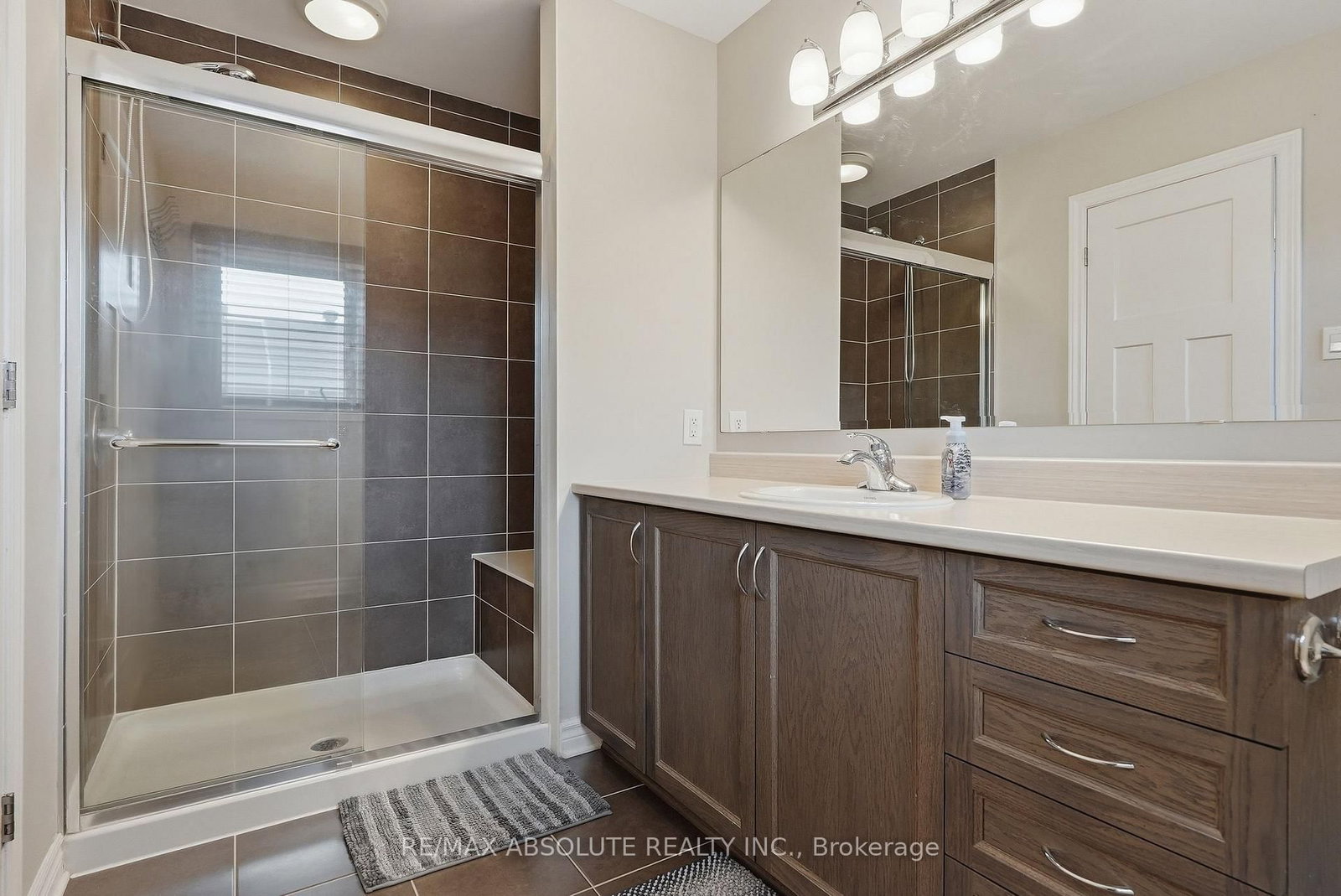 696 Trigoria Crescent • Ottawa, ON photo 16