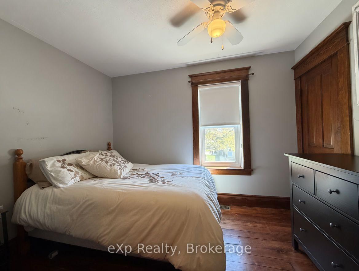 625 GIBSON Street • Brockton, ON photo 15