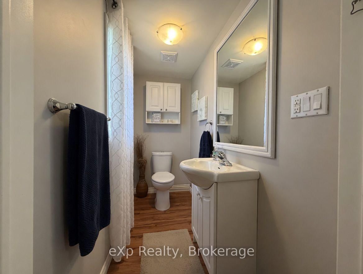 625 GIBSON Street • Brockton, ON photo 17