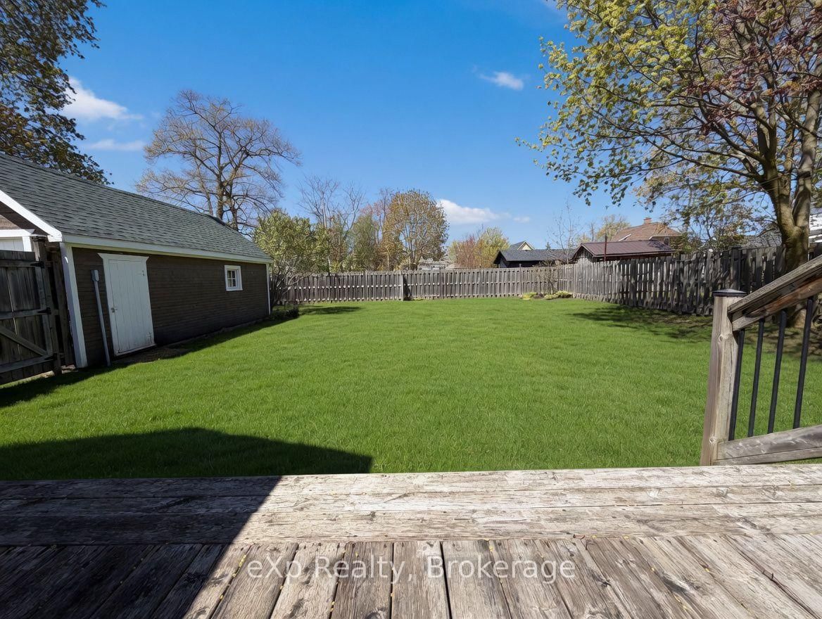 625 GIBSON Street • Brockton, ON photo 18