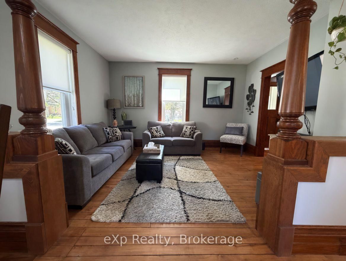 625 GIBSON Street • Brockton, ON photo 5