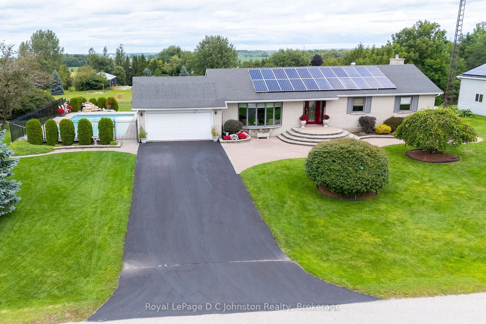 830 Concession 2 Road • Saugeen Shores, ON photo 4