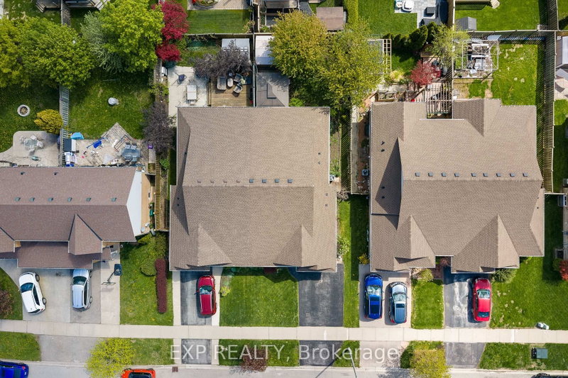 4324 Beverley Crescent