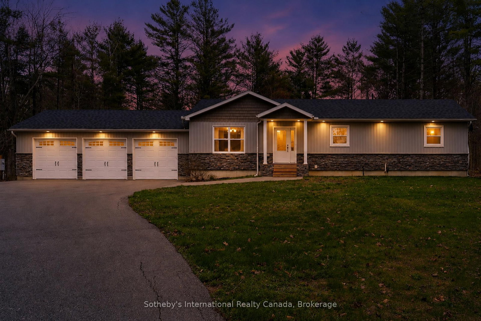 1021 Tower Crescent • Gravenhurst, ON photo 2