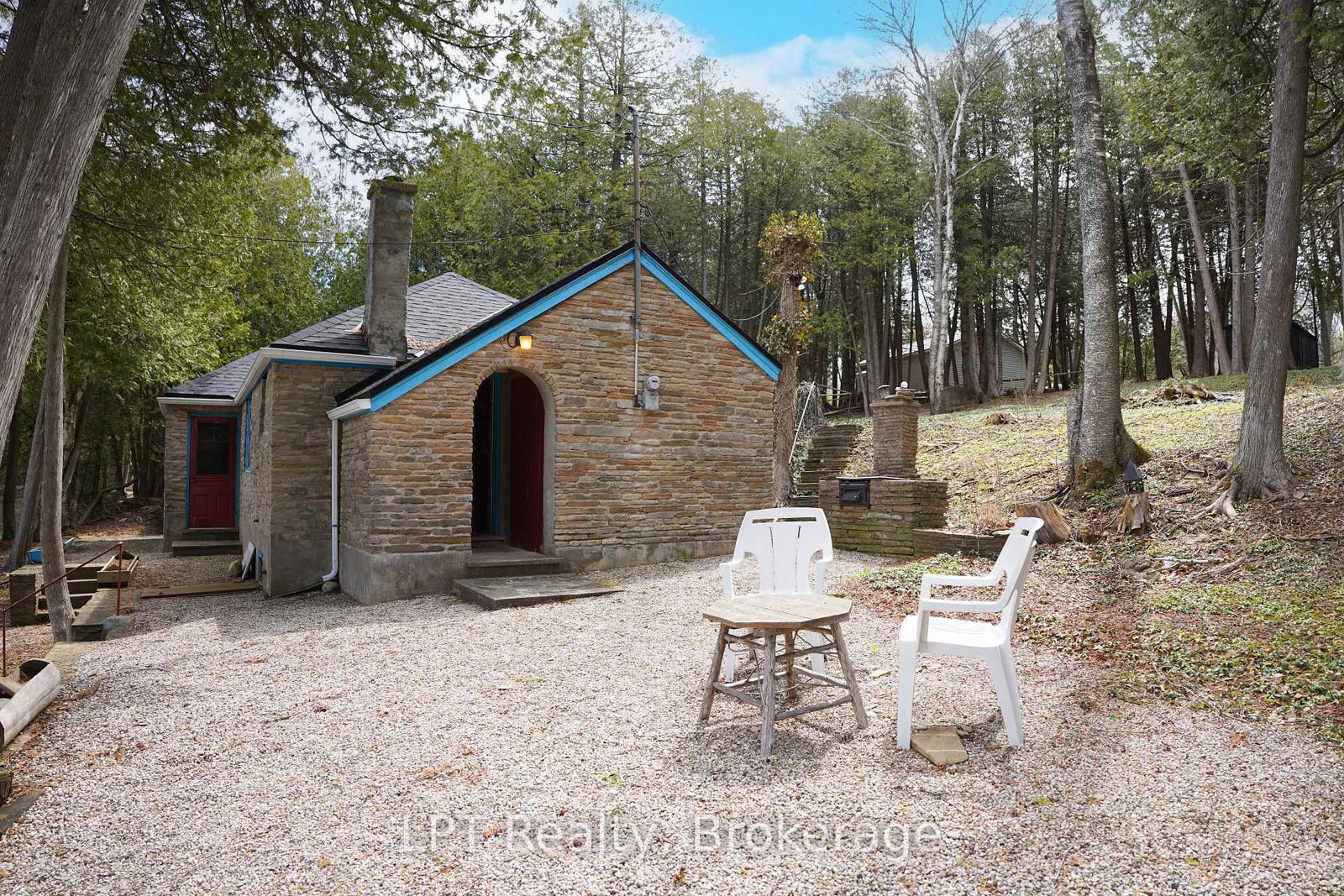 504215 Grey Road 1 • Georgian Bluffs, ON photo 6