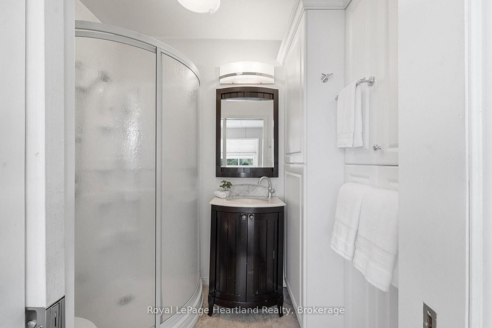 9 MAPLE Lane • Ashfield-Colborne-Wawanosh, ON photo 16