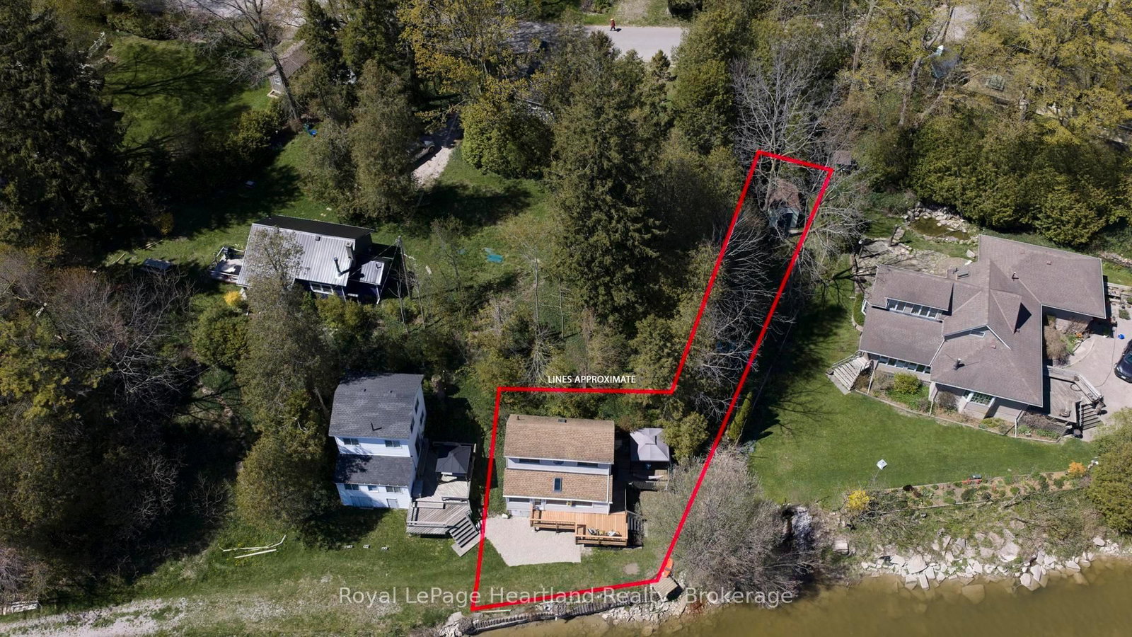 9 MAPLE Lane • Ashfield-Colborne-Wawanosh, ON photo 37