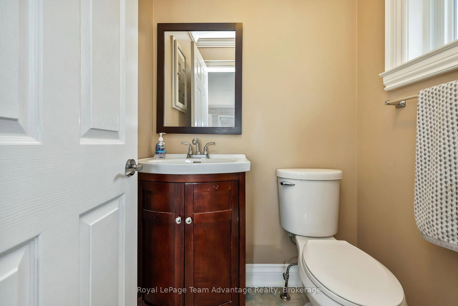 1 Wren Place • McDougall, ON photo 27