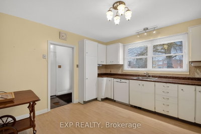 632 Chadburn Avenue • Ottawa, ON photo 8