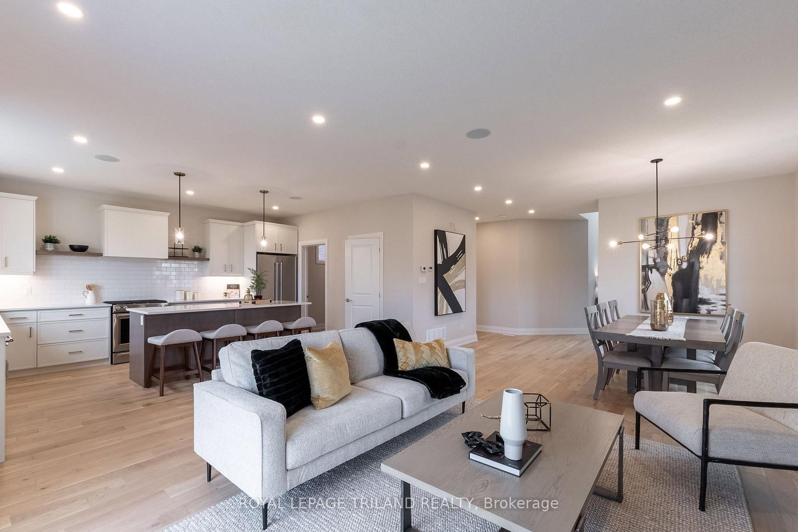 27 Allister Drive • Middlesex Centre, ON photo 17