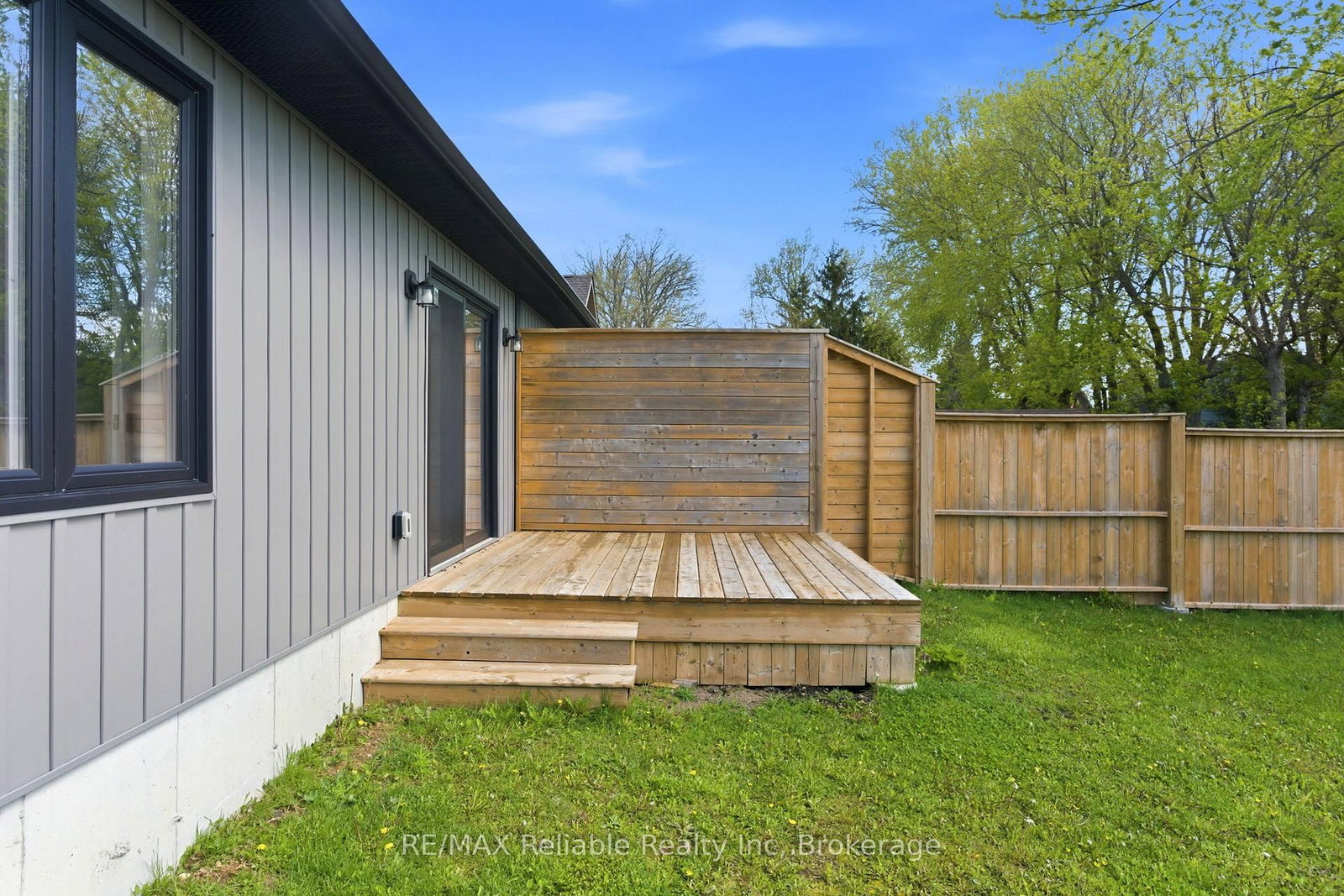 152 Sills Street • Huron East, ON photo 37