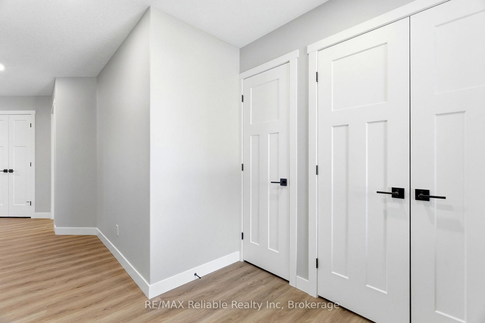 152 Sills Street • Huron East, ON photo 9