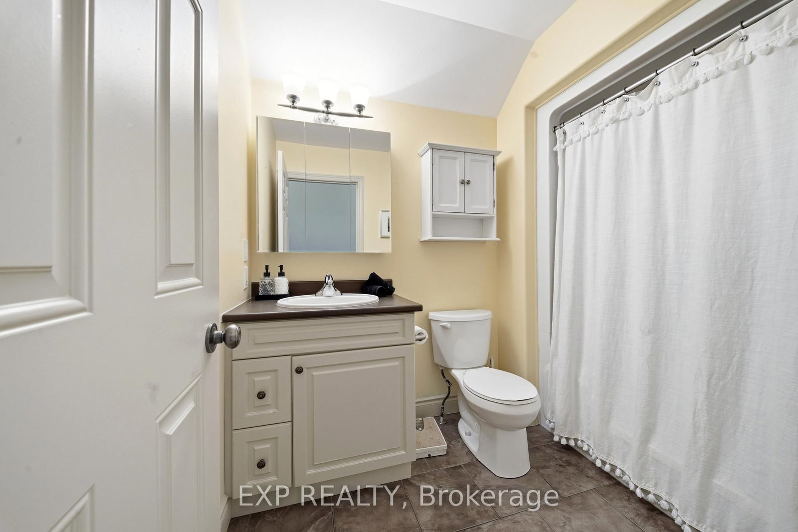16 Amber Place • Belleville, ON photo 27