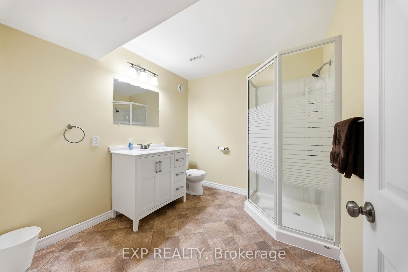 16 Amber Place • Belleville, ON photo 34