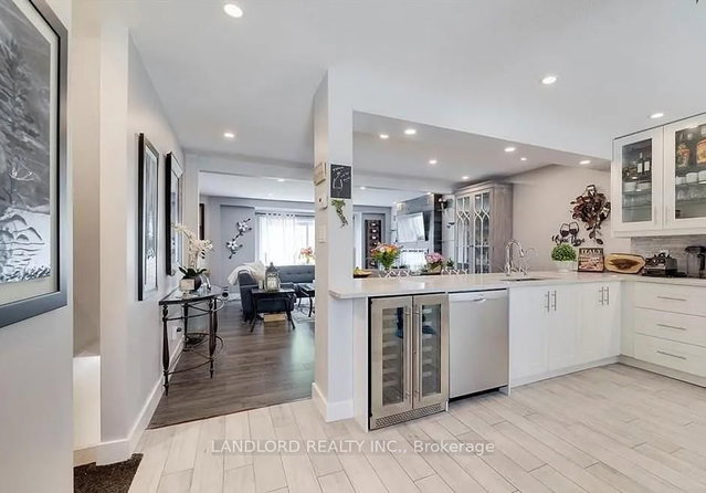 3 - 26 Poplar Drive