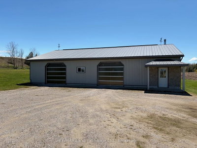 3235 9 Highway — more photos