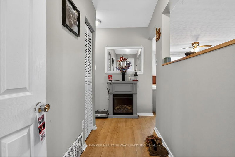 106 Munro Lane photo 4