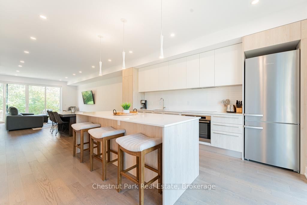 29 ROCKMOUNT Crescent • Gravenhurst, ON photo 5