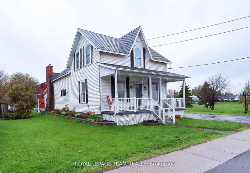home for lease on 573 Main Street