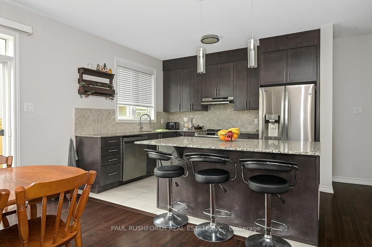 54 Moonbeam Street - Photo 8