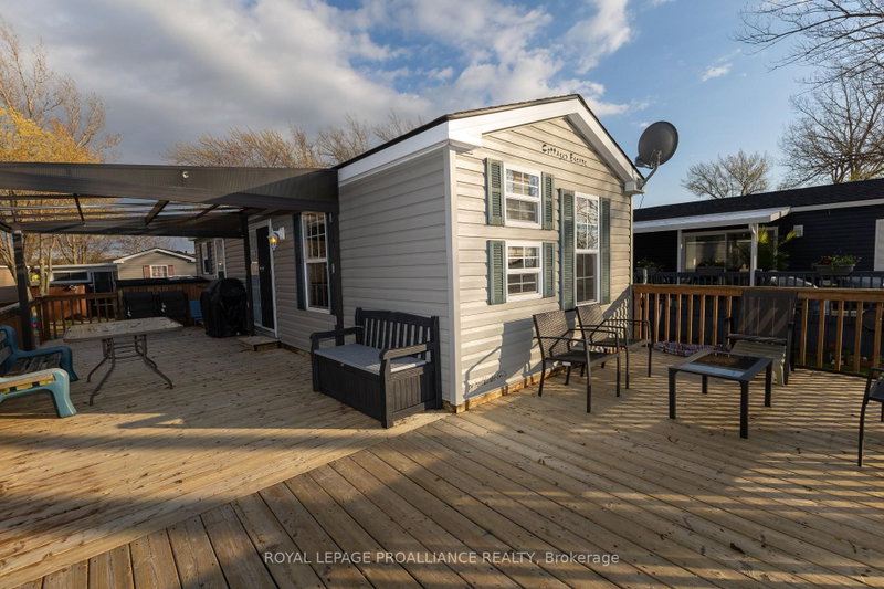 486 County Road 104 Cherry Beach Lane, Prince Edward County