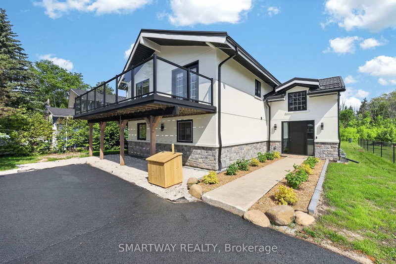 107 Campbell Crescent