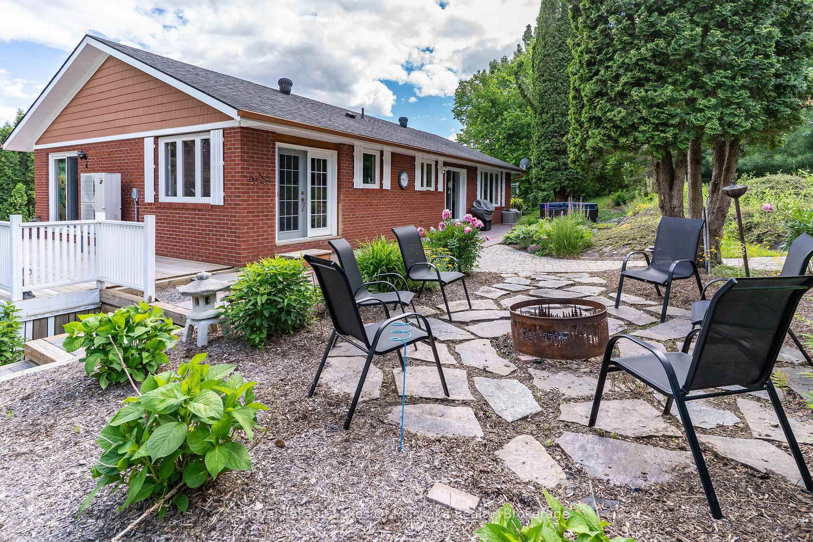 183 Santas Village Road • Bracebridge, ON photo 29