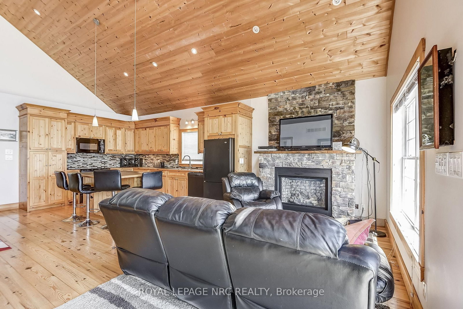 10849 Lakeshore Road W • Wainfleet, ON photo 14