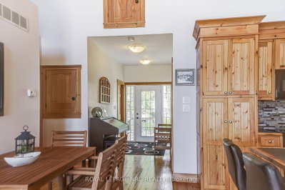 10849 Lakeshore Road W • Wainfleet, ON photo 4